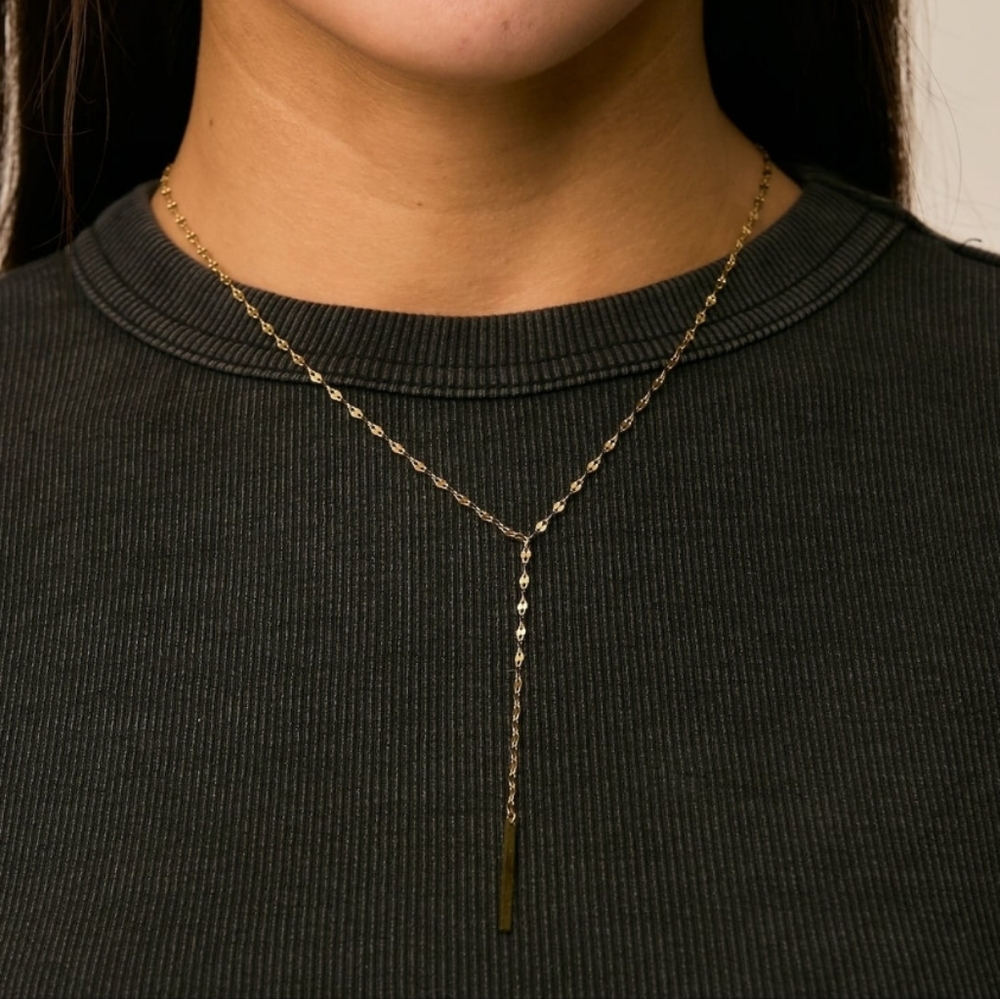 Elegant Silver Necklace